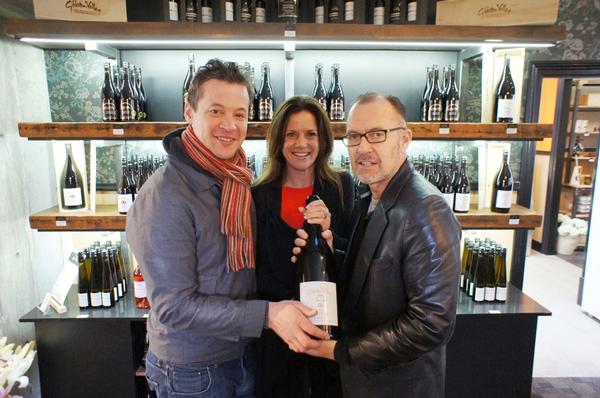 L-R Gibbston Valley Winery Winemaker Christopher Keys, Cure Kids' Tina Mathieson and Peter Urlich hold a Double Magnum of Le Maitre Pinot Noir, produced in Gibbston and named after winery founder Alan Brady, to be auctioned at the Charity Dinner.